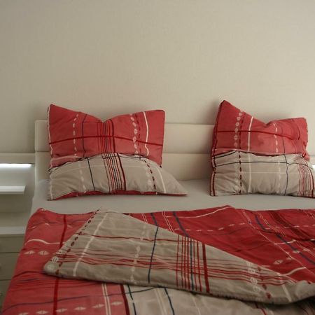 Riederich Apartmentbuymetzingen מראה חיצוני תמונה